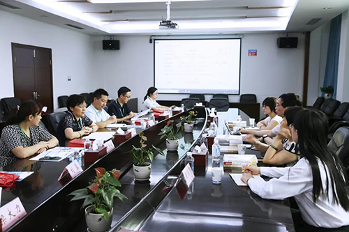 会议中ag亚娱与人福药业就今后的合作方向进行了深入探讨