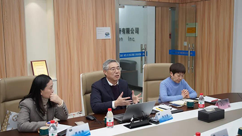 ag亚娱生物医药创始人&CEO陈春麟博士，药效部执行主任董文心博士，公司事务部总监周南梅等