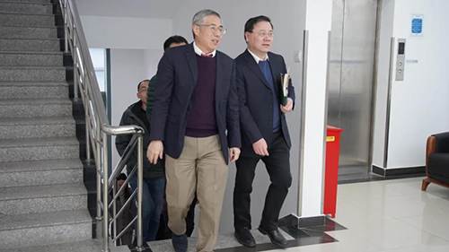 上海市浦东新区政府副区长吴强等调研ag亚娱生物医药